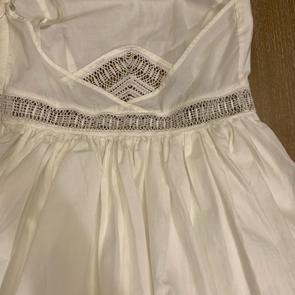 Catherine Malandrino White Dress with Lace Accent - Picture 4 of 13
